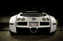  Bugatti Veyron   